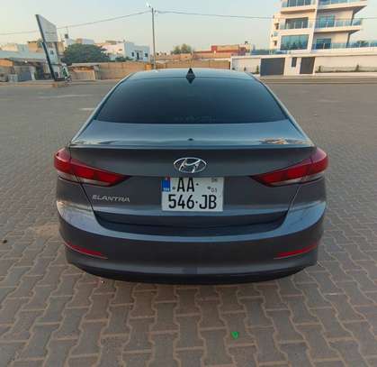 HYUNDAN ELANTRA 2017 image 3