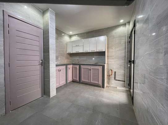 Appartement F4 à louer à Yoff Onomo image 10