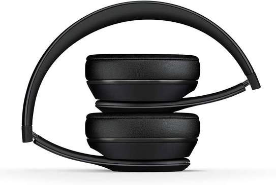 Beats solo 3 wireless image 3