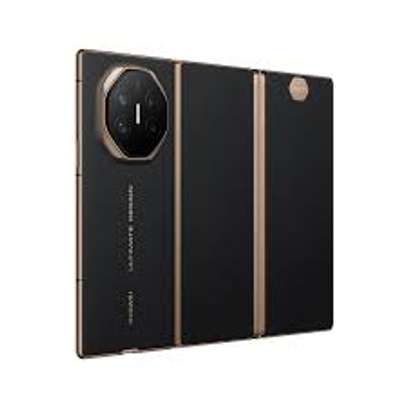 Huawei Mate XT image 4