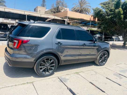 FORD EXPLORER 2017 image 6