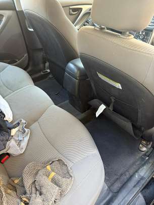 Hyundai elantra 2016 image 3