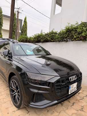 Audi Q8 2019 image 2