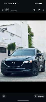 Mazda CX-5 SUV Noir Spacieux et Fiable image 12