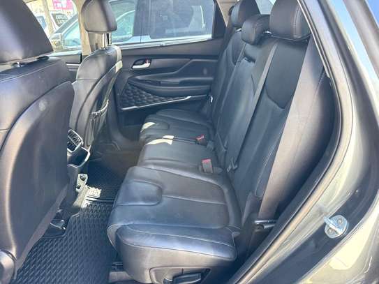 Hyundai Santa fe Sport image 11