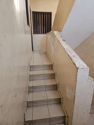 Grande Villa  r+1 à vendre à keur ndiaye lo image 3