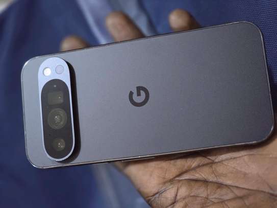 Google pixel  9 pro 128GB 16GB ram image 4