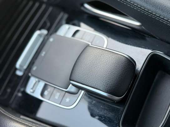 MERCEDES GLE350 AMG 2020 image 14
