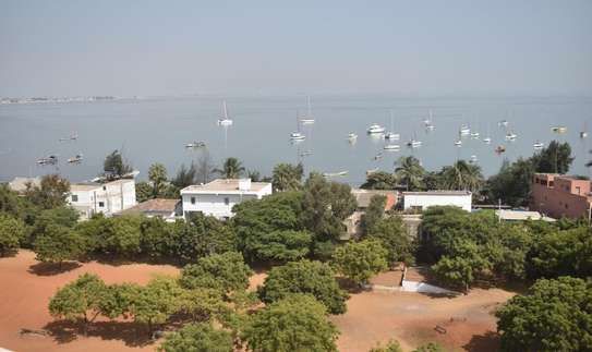 BEL APPARTEMENT F4 A LOUER A HANN MARINAS image 12
