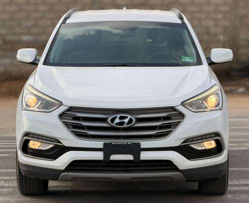 Hyundai Santafe 2017 image 1
