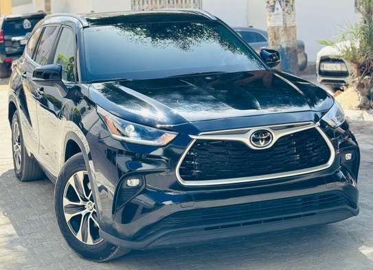 TOYOTA HIGHLANDER 2023 ESSENCE 6 cylindres image 5