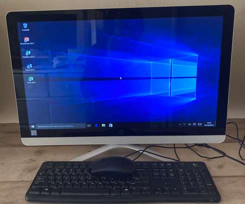All in one Hp I3 /8g/1terra / 6th gen image 1