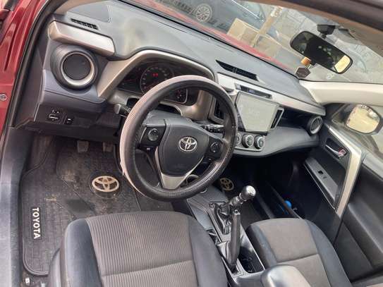Toyota Rav 4 2015 image 8