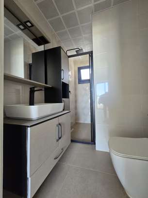Appartement F4 Neuf Almadies image 5