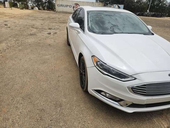 Je vend ma Ford fusion 2017 automatique essence image 2