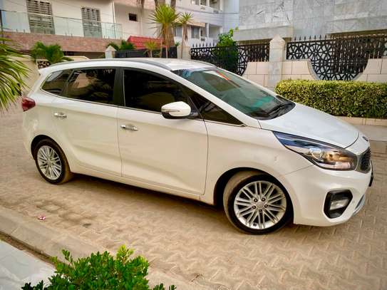 KIA Carens 2017 image 7