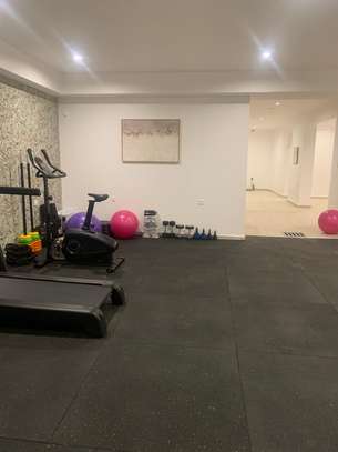 TRÈS BEL APPARTEMENT F4 A LOUER AUX ALMADIES image 4