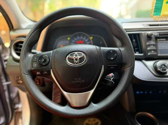 Toyota  rav4 2015 image 8