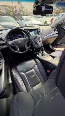 Hyundai grandeur HG240 image 11