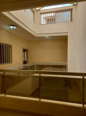 À LOUER au mamelle une villa R+1 Vu sur MER image 12