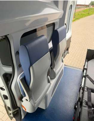 AMBULANCE MÉDICALISÉ image 10