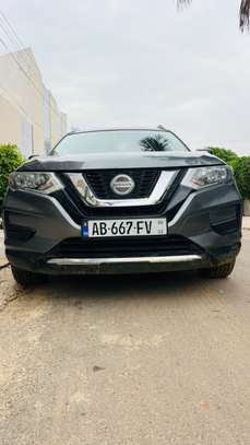2018 Nissan Rogue SV image 4