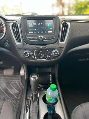 Chevrolet MALIBOU Année : 2016-2017 image 3