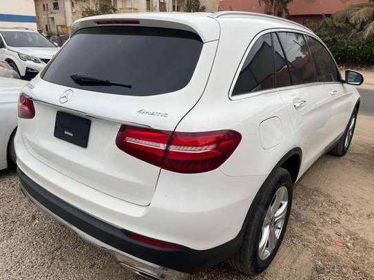 Mercedes Benz Glc 300 4matic image 3
