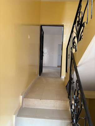 Appartement F3 à Zac Mbao image 3