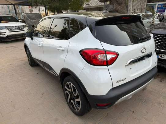 LOCATION RENAULT QM3 image 6