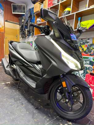 Honda, Forza 125 année 2025 image 7
