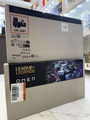 HP OMEN 2025 image 8