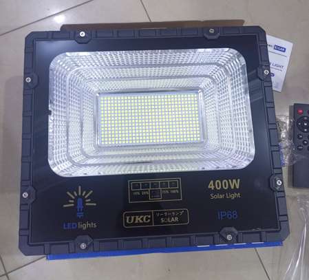 UKC - Projecteur solaire 400W, étanchéité IP68 image 5
