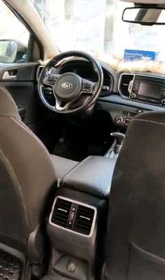 Kia Sportag 2017 Automatic Essence 4 cylinder image 7
