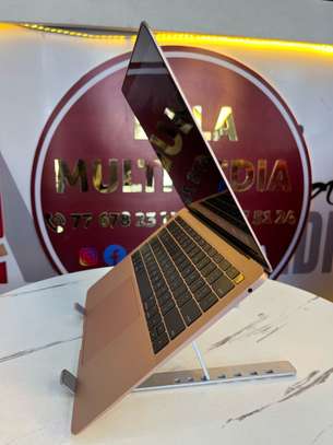 Air 2019 rose gold image 2