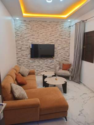 Appartement moderne marbre lumineux avec LED design image 2