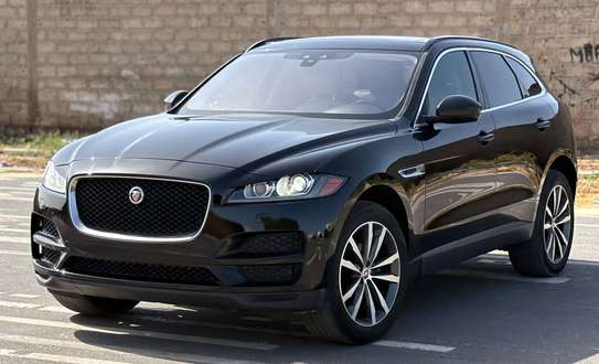 Jaguar fpace 2018 image 2