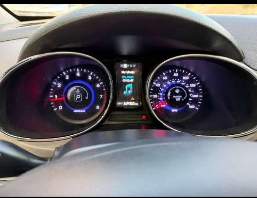 Hyundai Santa Fe 2015 SUV gris métallisé image 4