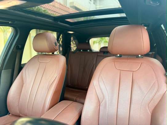 bmw x5 image 9