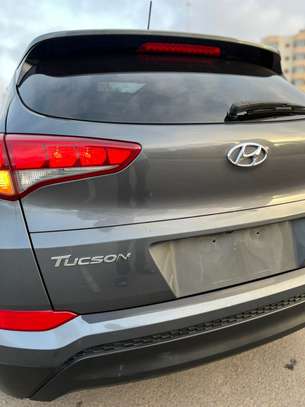 Hyundai Tucson image 9