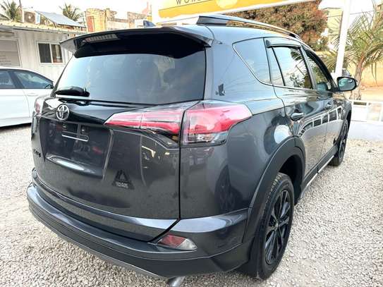 Toyota Rav4 Trail image 2