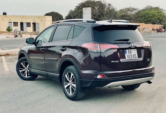 TOYOTA RAV4 2018 XLE AWD image 4