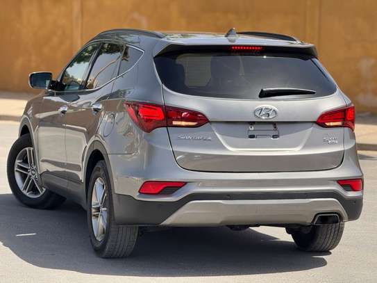 Hyundai santa fe image 4