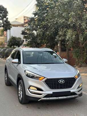 HYUNDAI TUCSON 2017 image 2