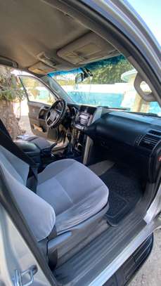 Toyota Prado image 9