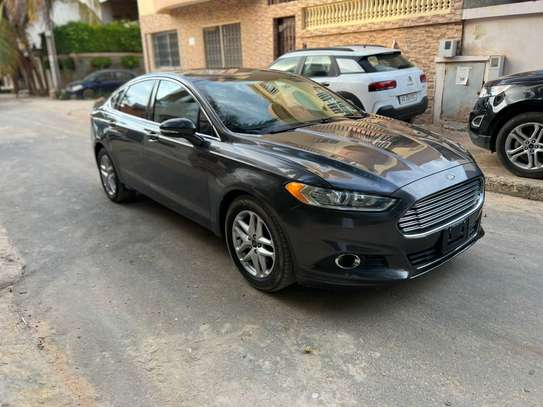 Ford fusion image 2