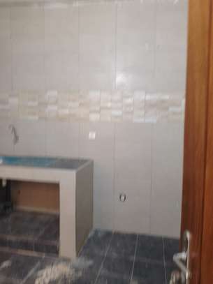 Grand appartement neuf a Keur Massar image 1
