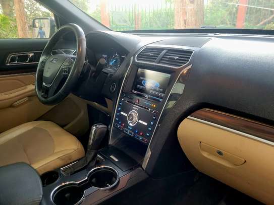 FORD EXPLORER 2016 image 6