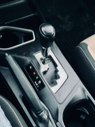 TOYOTA RAV4 2018 XLE AWD image 13