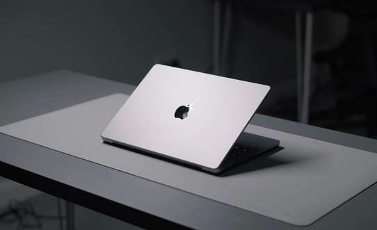 MacBook Pro 2022 M1 pro image 2